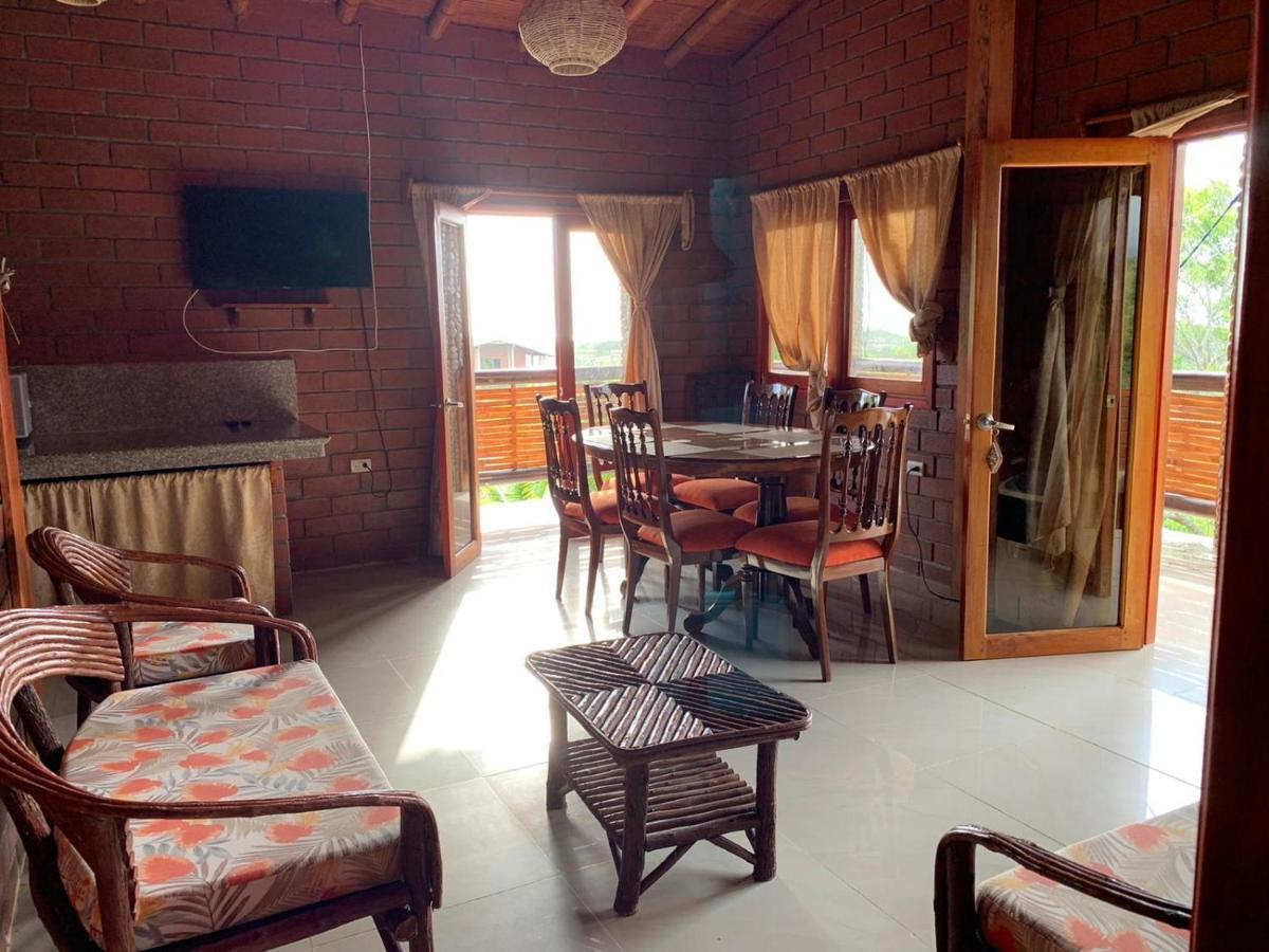 Marybutch Otel Manglaralto Dış mekan fotoğraf